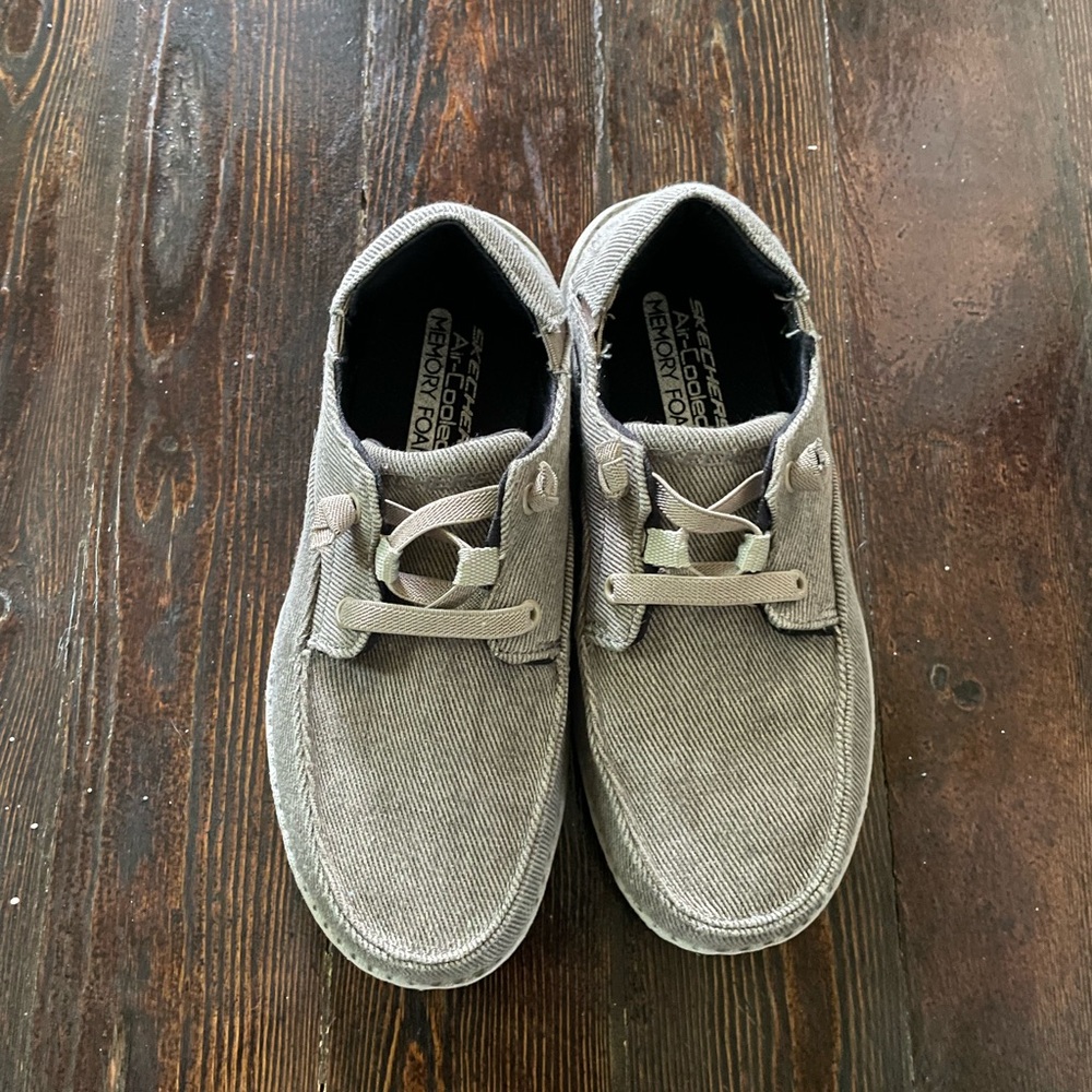 Kids Sketchers shoes